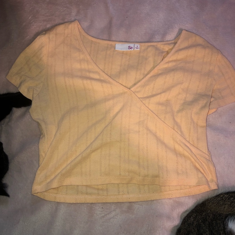SO Women's Light Yellow Crop Top